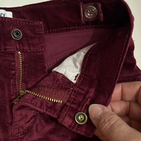 Girls OldNavy Burgundy Velvet Skirt  Size 8 (NWOT) - Picture 4 of 9
